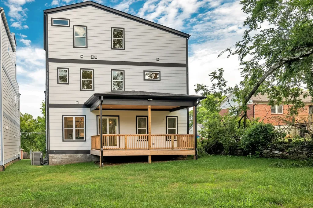 1819 River Drive Nashville TN 37218