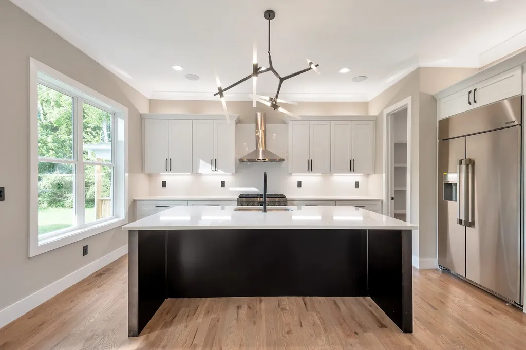 1819 River Drive Nashville TN 37218
