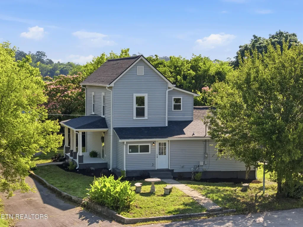 315 Poplar Street Lenoir City TN 37771
