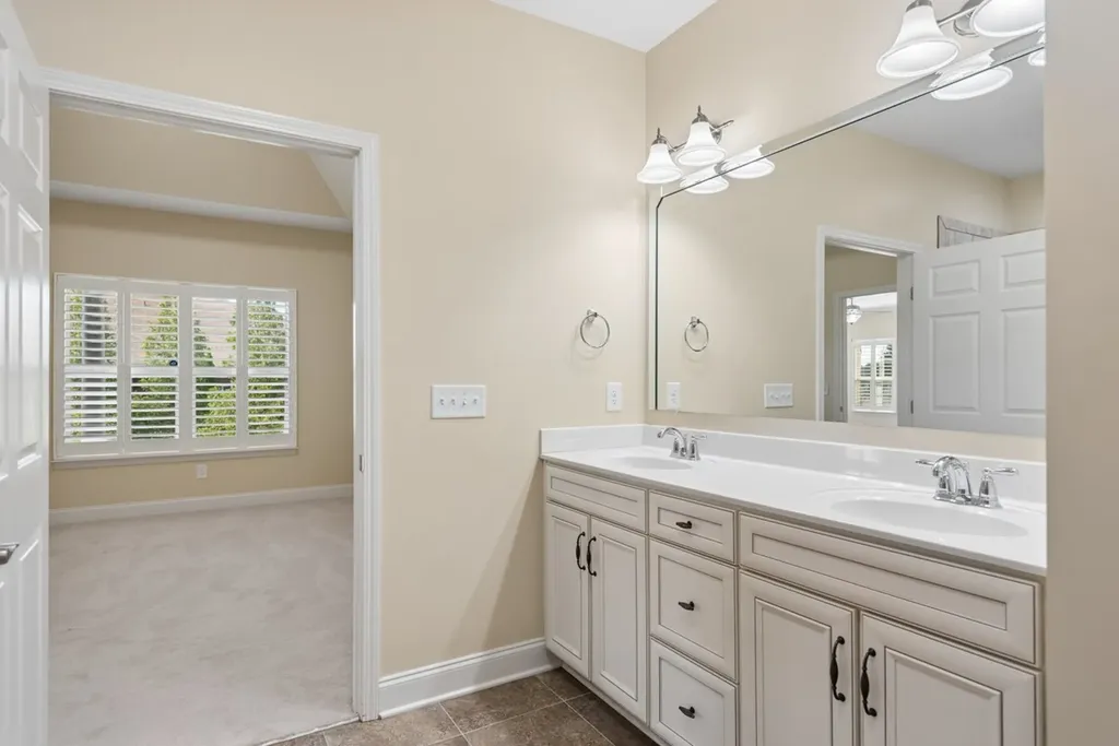 2124 Albatross Way Gallatin TN 37066