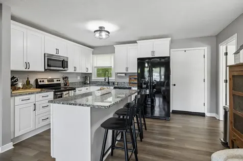 161 Kempville Highway Pleasant Shade TN 37145