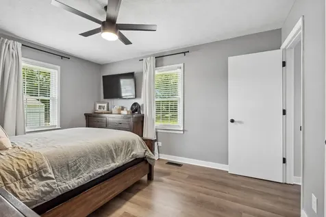 161 Kempville Highway Pleasant Shade TN 37145