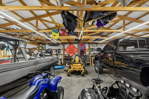 161 Kempville Highway Pleasant Shade TN 37145