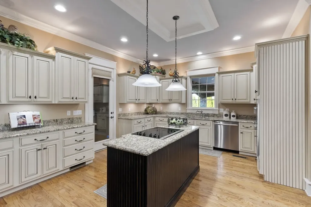 8288 Guthrie Road Cross Plains TN 37049