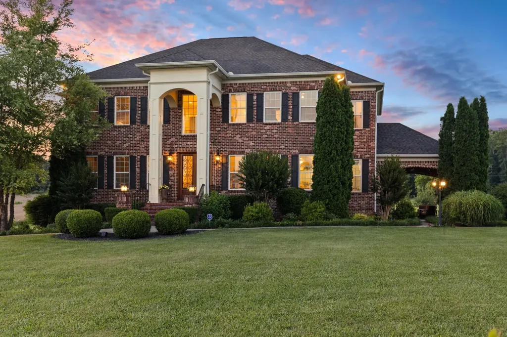 8288 Guthrie Road Cross Plains TN 37049
