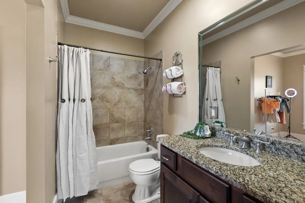8288 Guthrie Road Cross Plains TN 37049