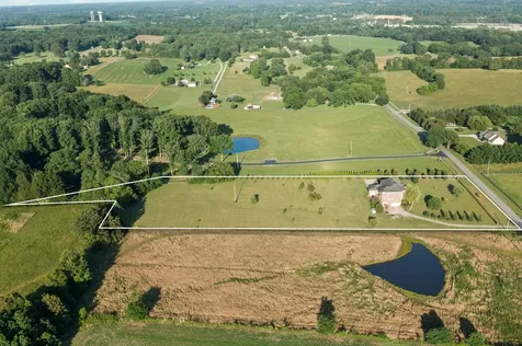 8288 Guthrie Road Cross Plains TN 37049