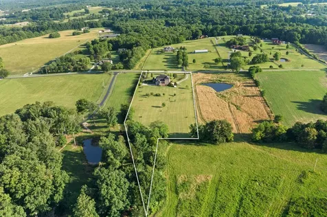 8288 Guthrie Road Cross Plains TN 37049