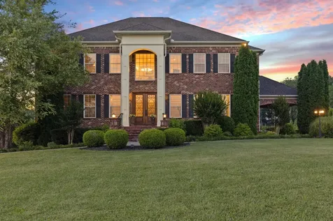 8288 Guthrie Road Cross Plains TN 37049