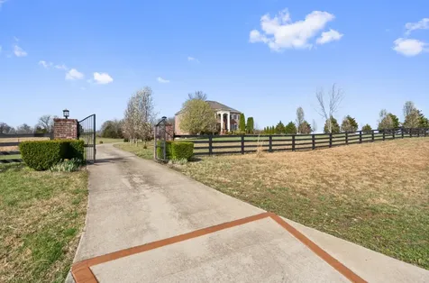 8288 Guthrie Road Cross Plains TN 37049