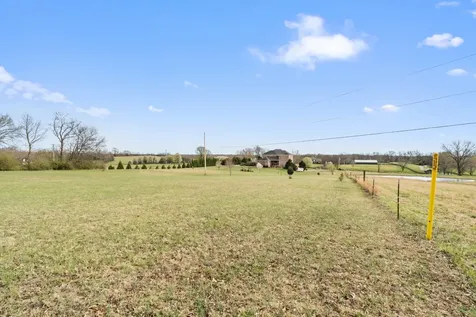 8288 Guthrie Road Cross Plains TN 37049