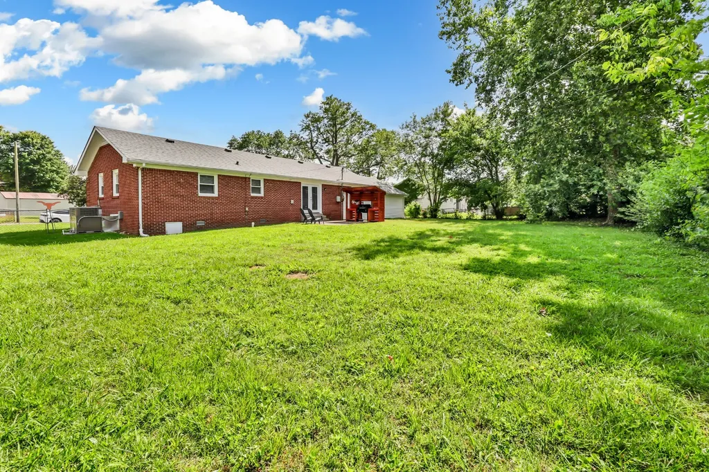 203 Orchard Road Clarksville TN 37042