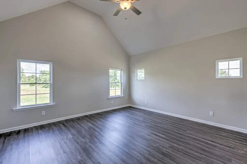 41 Bartow Street Decherd TN 37324