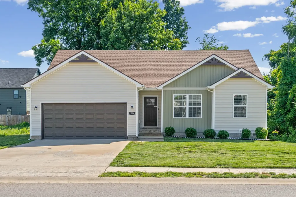 1064 Charles Thomas Drive Clarksville TN 37042