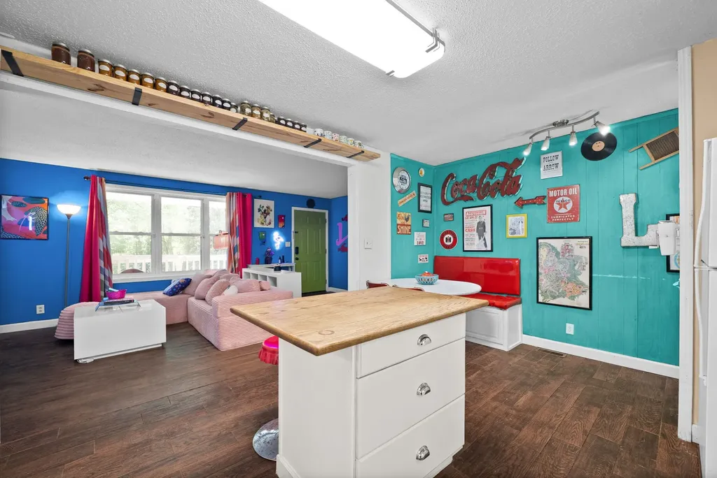 1011 Issac Clifton Road Chapmansboro TN 37035