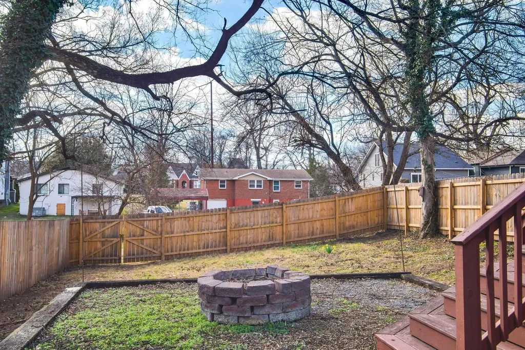 2203 Lindell Avenue Nashville TN 37204