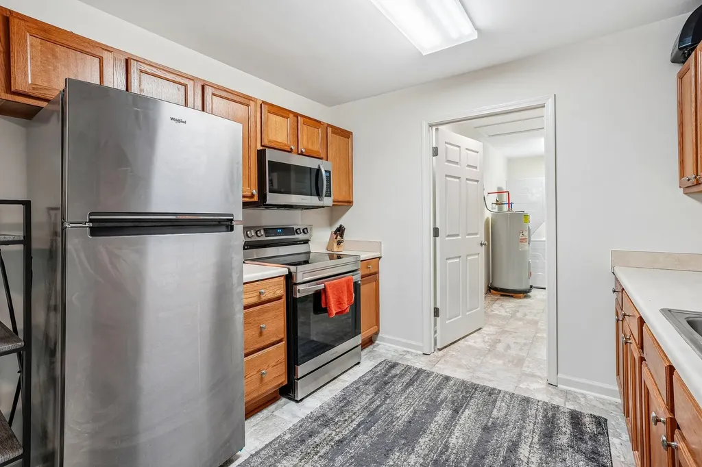 128 Silver Leaf Circle Dickson TN 37055