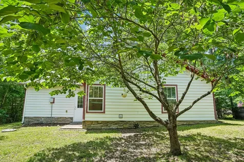 128 Silver Leaf Circle Dickson TN 37055