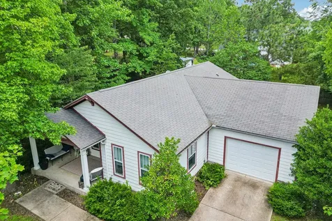 128 Silver Leaf Circle Dickson TN 37055