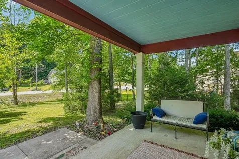 128 Silver Leaf Circle Dickson TN 37055
