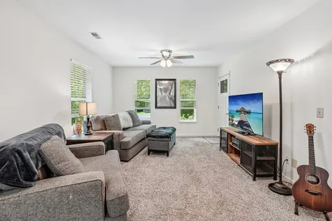 128 Silver Leaf Circle Dickson TN 37055