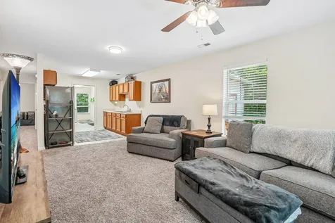 128 Silver Leaf Circle Dickson TN 37055