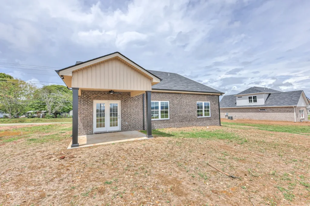 2846 Old Alto Highway Decherd TN 37324