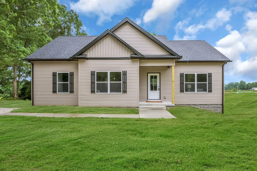 497 Jesse Work Road Dickson TN 37055