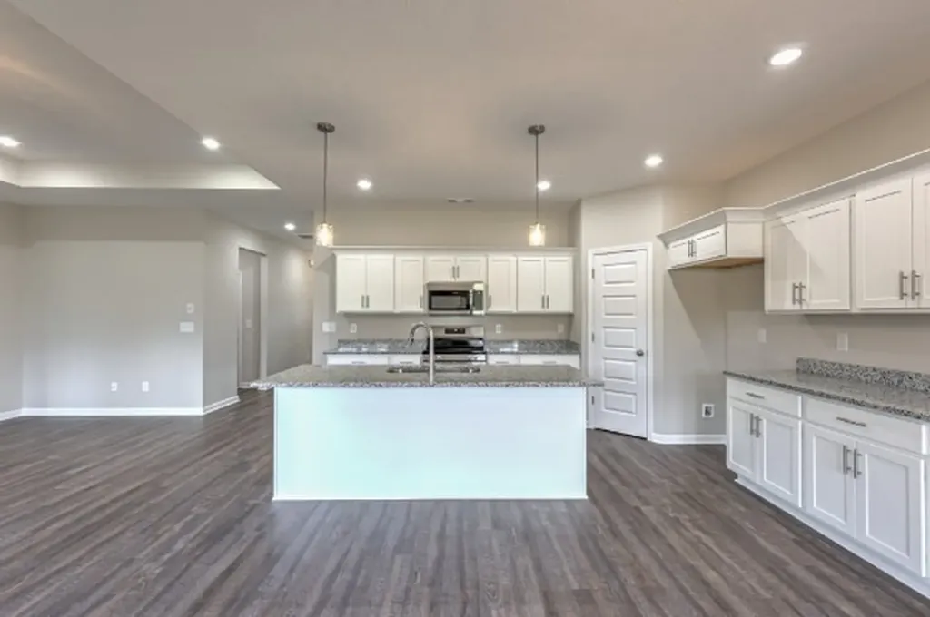 21 Bartow Street Decherd TN 37324