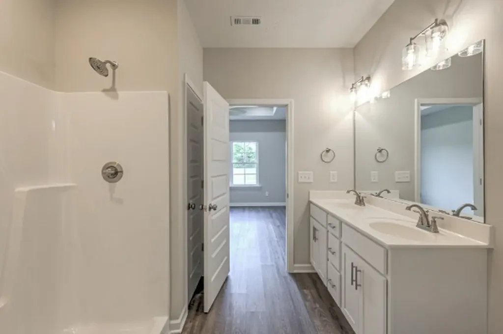 21 Bartow Street Decherd TN 37324