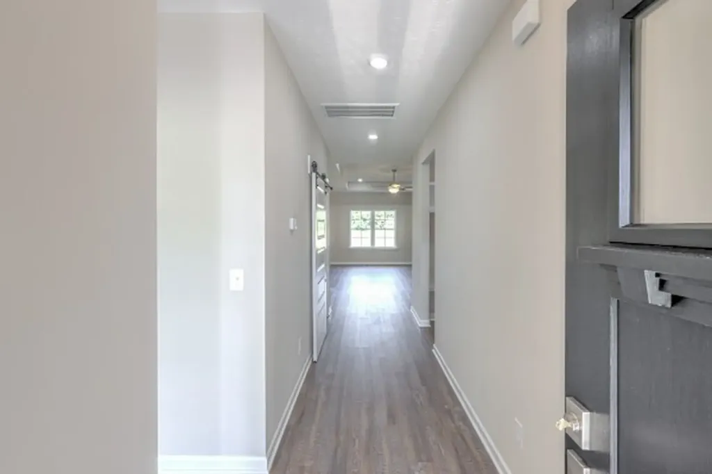 21 Bartow Street Decherd TN 37324