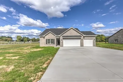 21 Bartow Street Decherd TN 37324