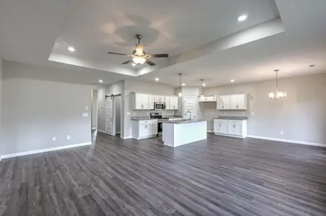 21 Bartow Street Decherd TN 37324