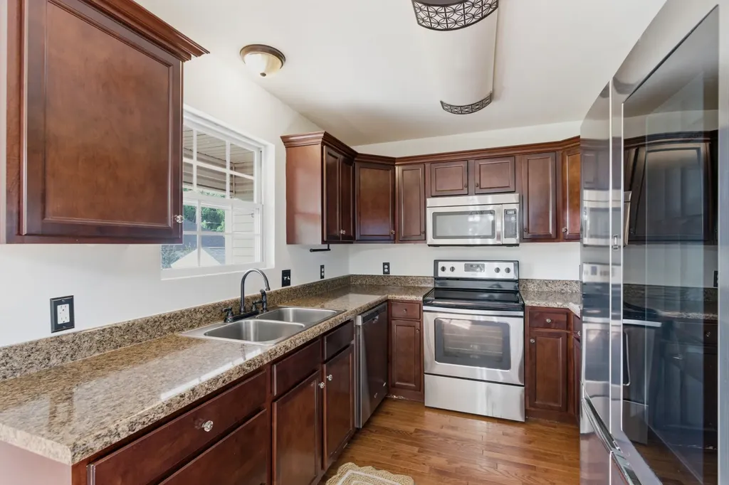 738 Sycamore Drive Springfield TN 37172