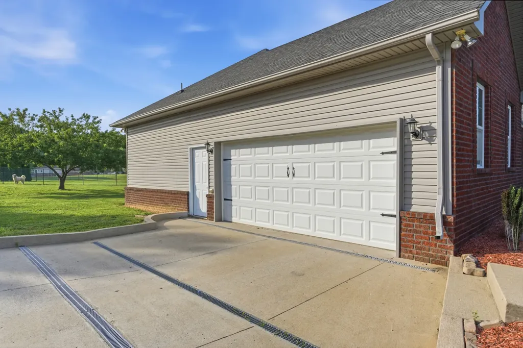 738 Sycamore Drive Springfield TN 37172