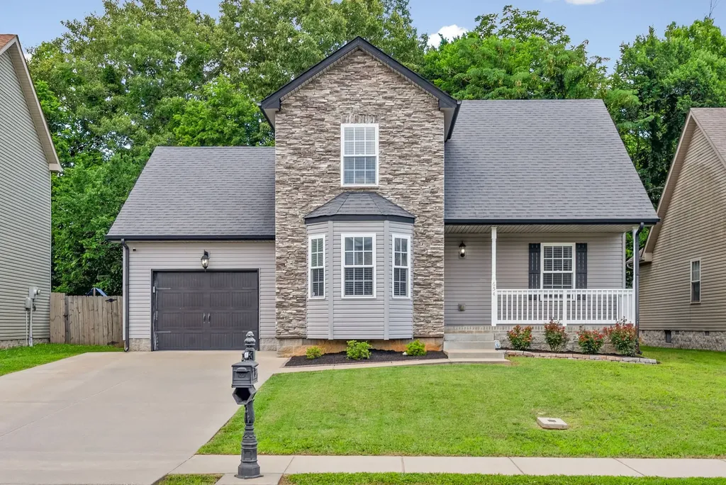 654 Fox Hound Drive Clarksville TN 37040