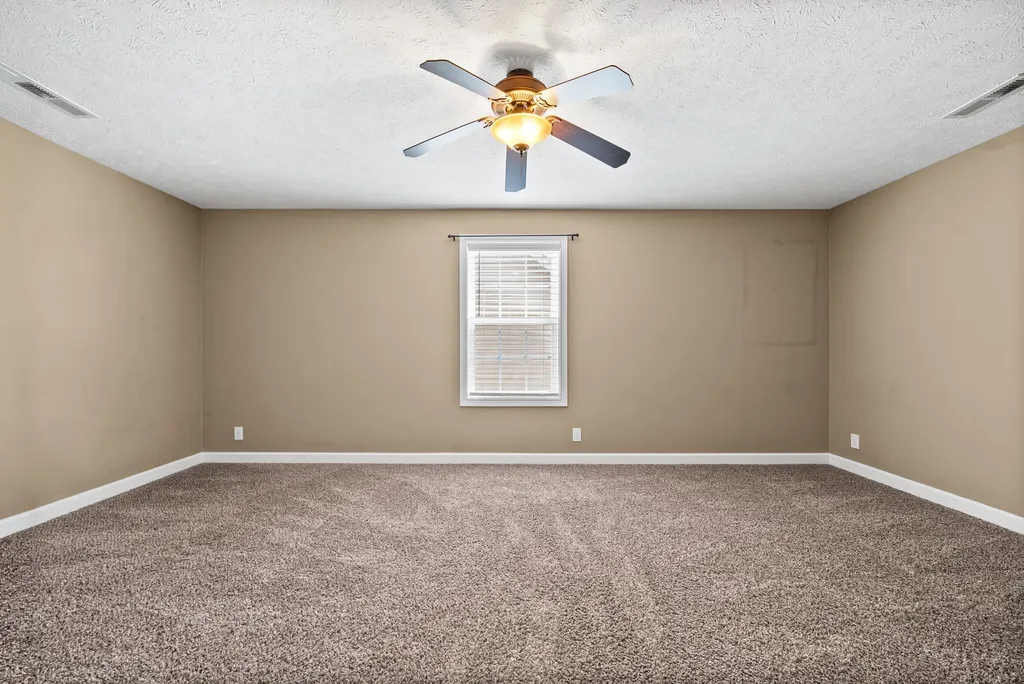 654 Fox Hound Drive Clarksville TN 37040