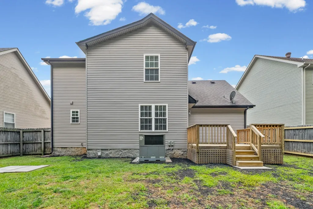 654 Fox Hound Drive Clarksville TN 37040