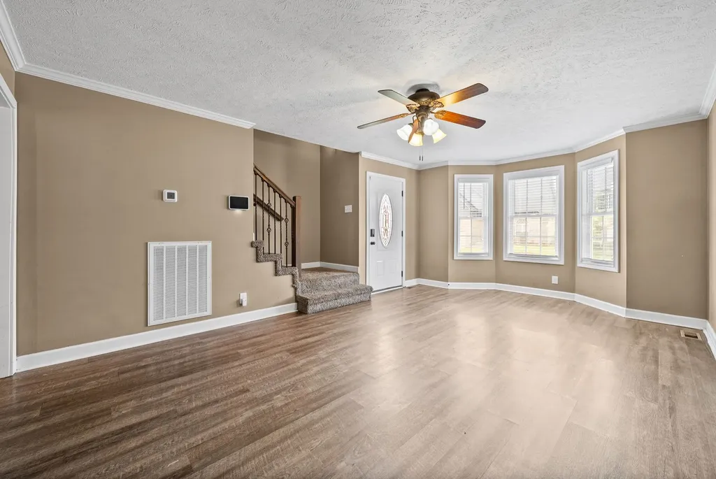 654 Fox Hound Drive Clarksville TN 37040