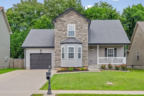654 Fox Hound Drive Clarksville TN 37040