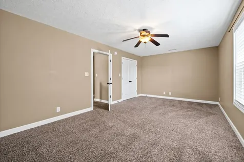 654 Fox Hound Drive Clarksville TN 37040