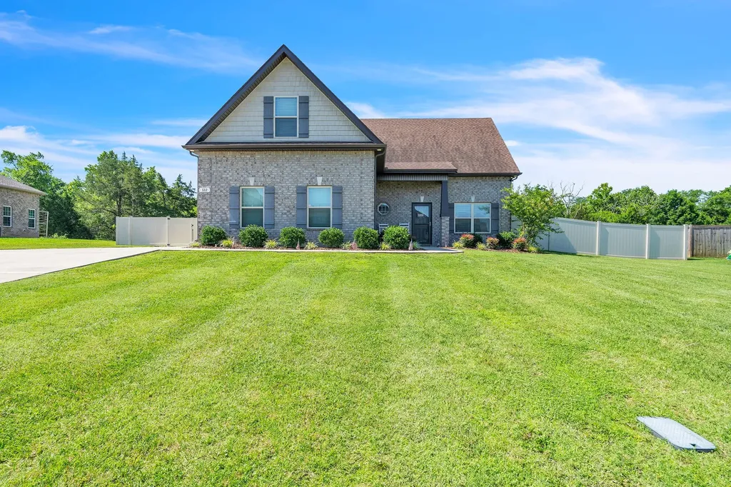 722 Sapphire Drive Murfreesboro TN 37128