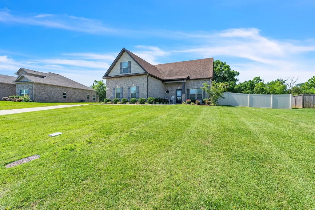 722 Sapphire Drive Murfreesboro TN 37128