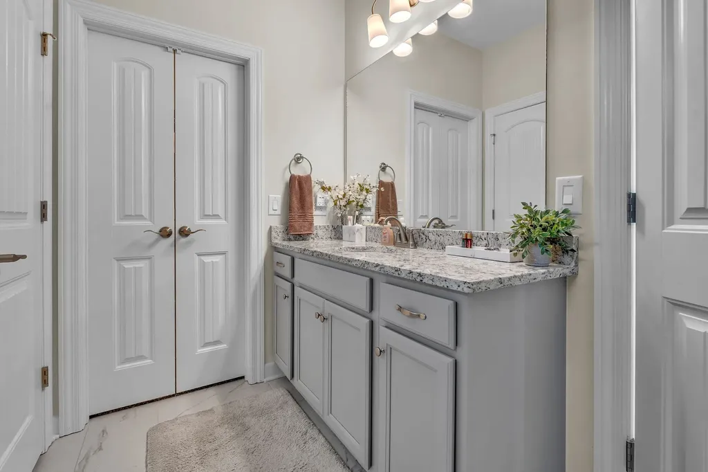 722 Sapphire Drive Murfreesboro TN 37128