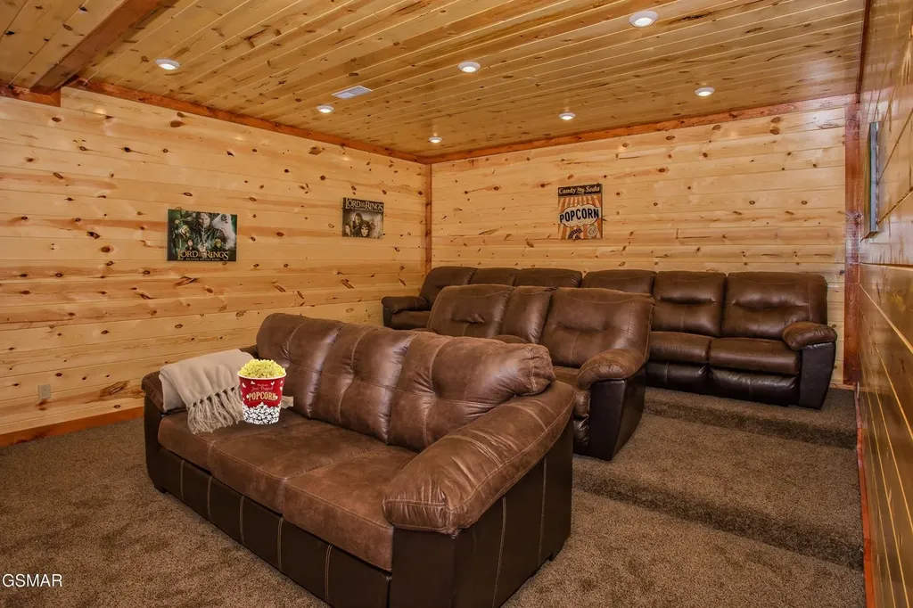3270 Lonesome Pine Way Sevierville TN 37862
