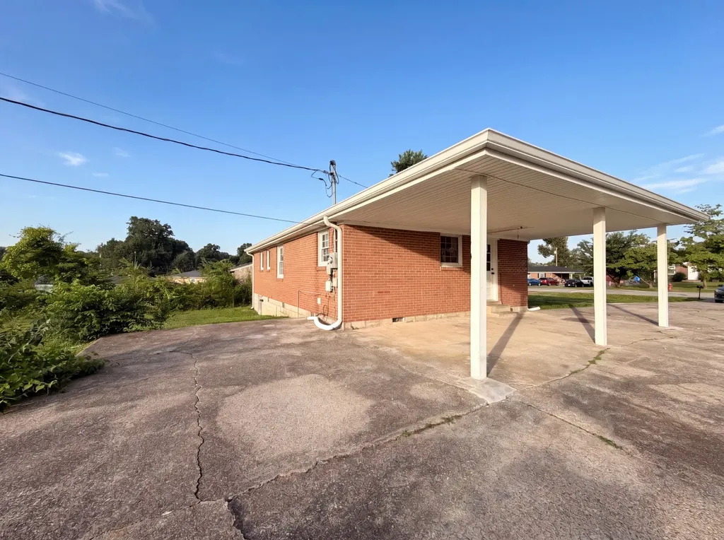 112 Norris Drive Clarksville TN 37042