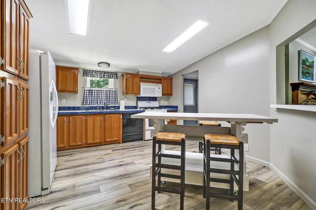 149 Vandever Lane Crossville TN 38572
