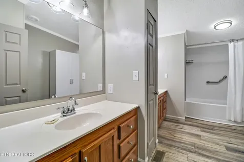 149 Vandever Lane Crossville TN 38572