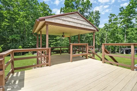 149 Vandever Lane Crossville TN 38572