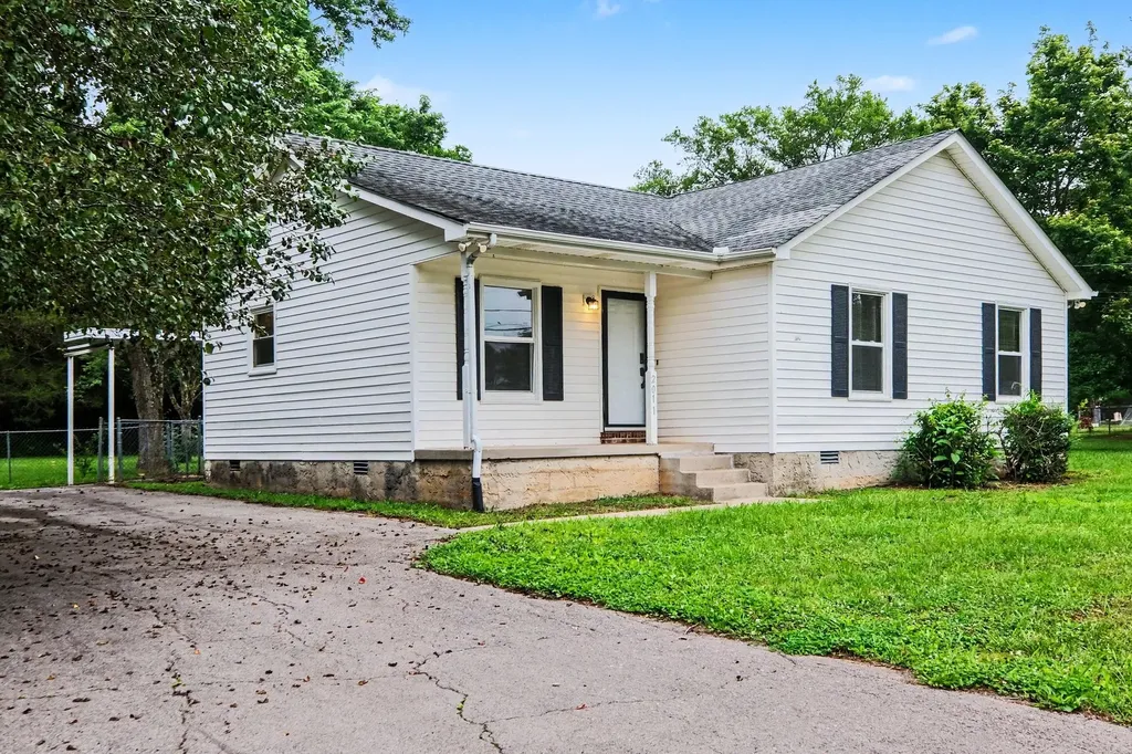 2011 Sugartree Drive Murfreesboro TN 37129